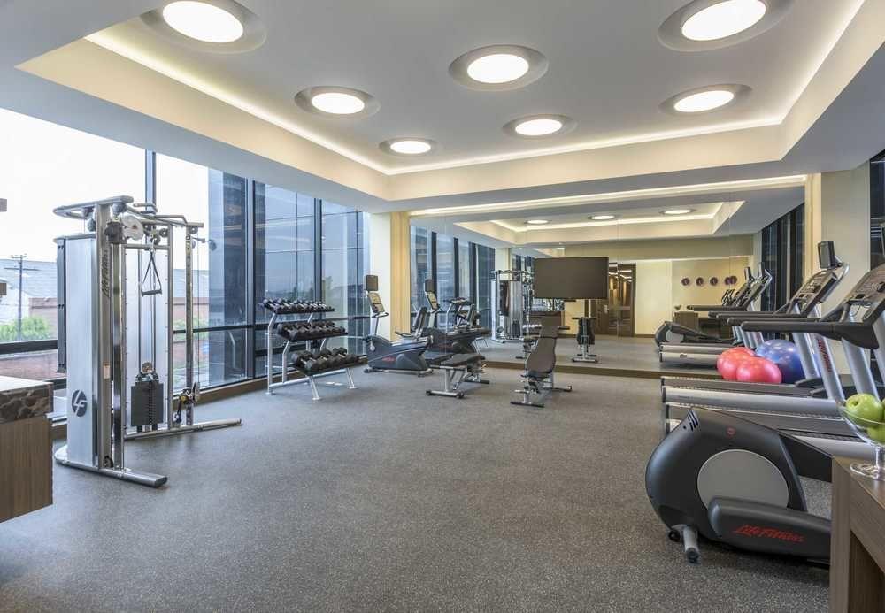 Готель Courtyard By Marriott Bogota Airport Екстер'єр фото