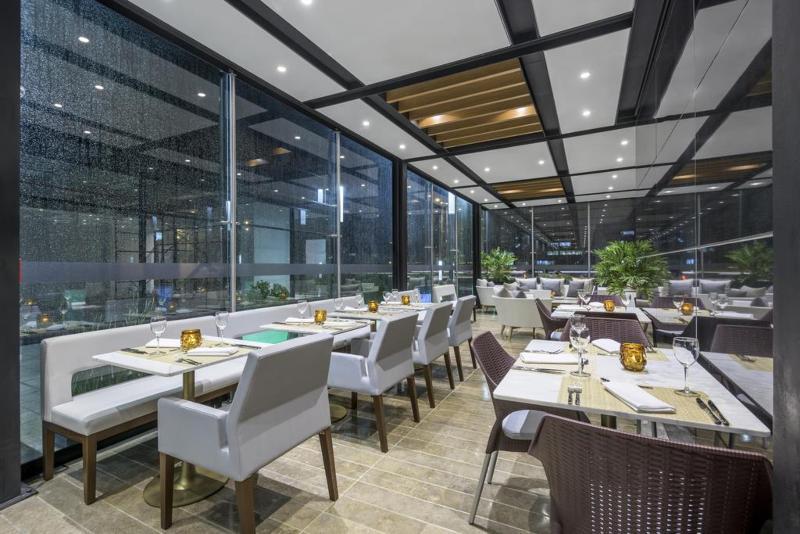 Готель Courtyard By Marriott Bogota Airport Екстер'єр фото