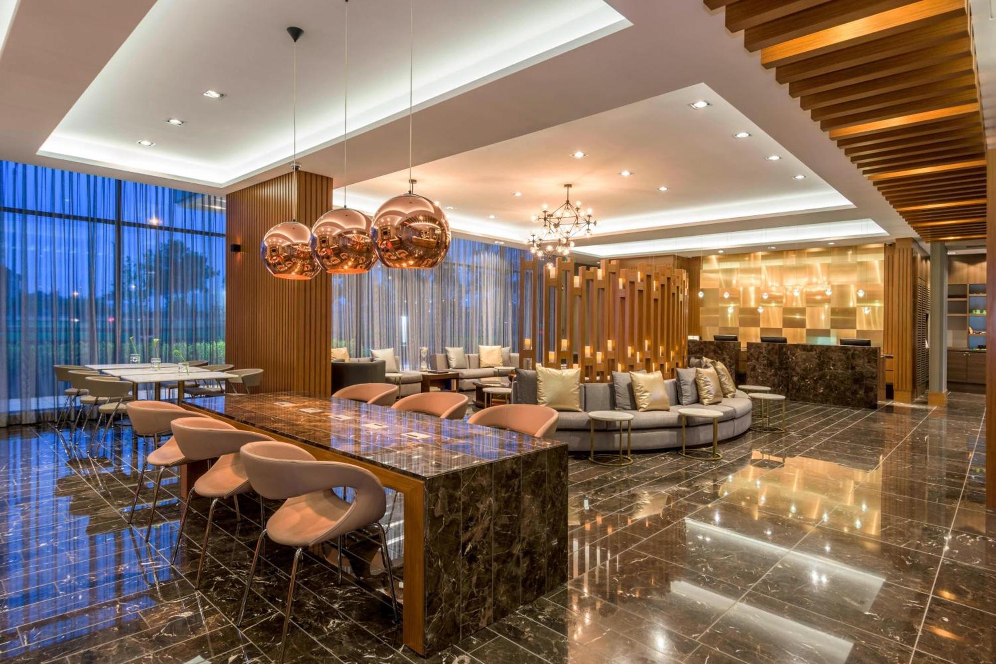 Готель Courtyard By Marriott Bogota Airport Екстер'єр фото